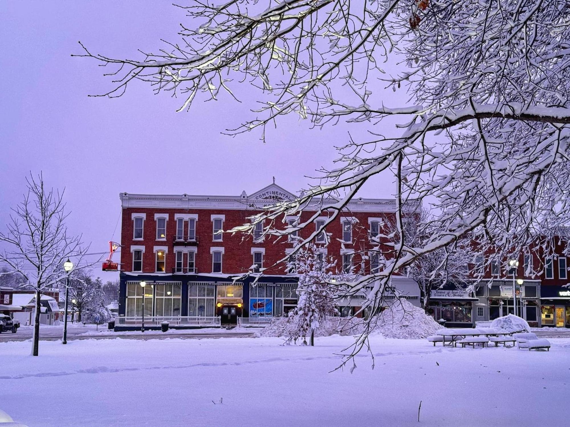 The Continental Hotel Centerville Exterior foto